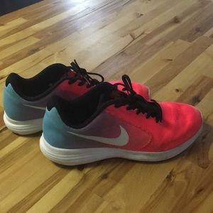 🌈🦄Girls Nike rainbow (unicorn) shoes